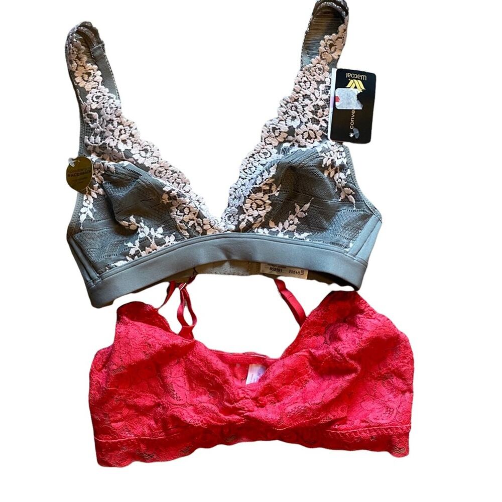 Wacoal bra Size 32 2pc Embrace Lace Wire Free converts to Racerback Xhilaration